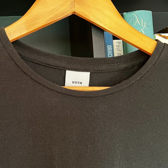 KOTN textured long-sleeve tee-shirt, size M - Picture 3 of 5